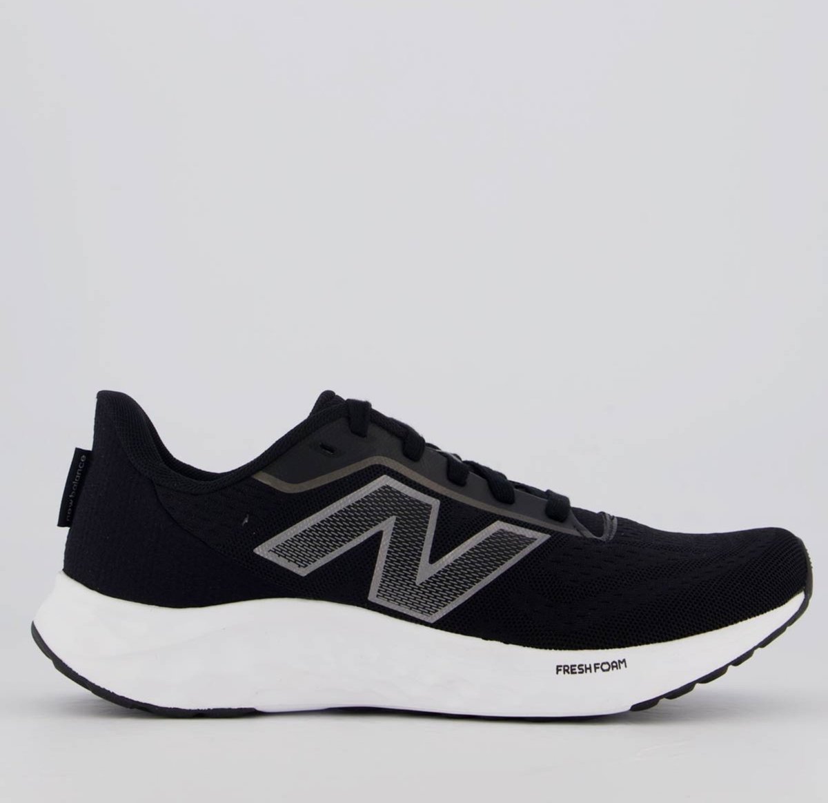 Tênis New Balance Fresh Foam Arishi V4 e Prata