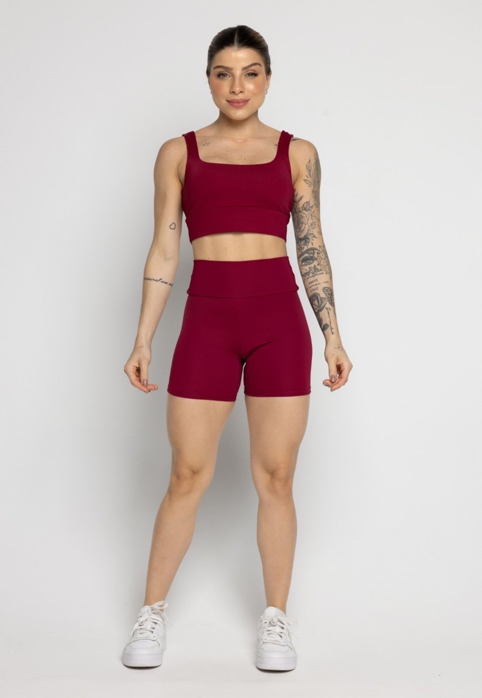Imagem principal Conjunto Vekyo Top Alça Grossa e Short Poliamida Fitness Cintura Alta Poliamida vinho VEKYO vinho