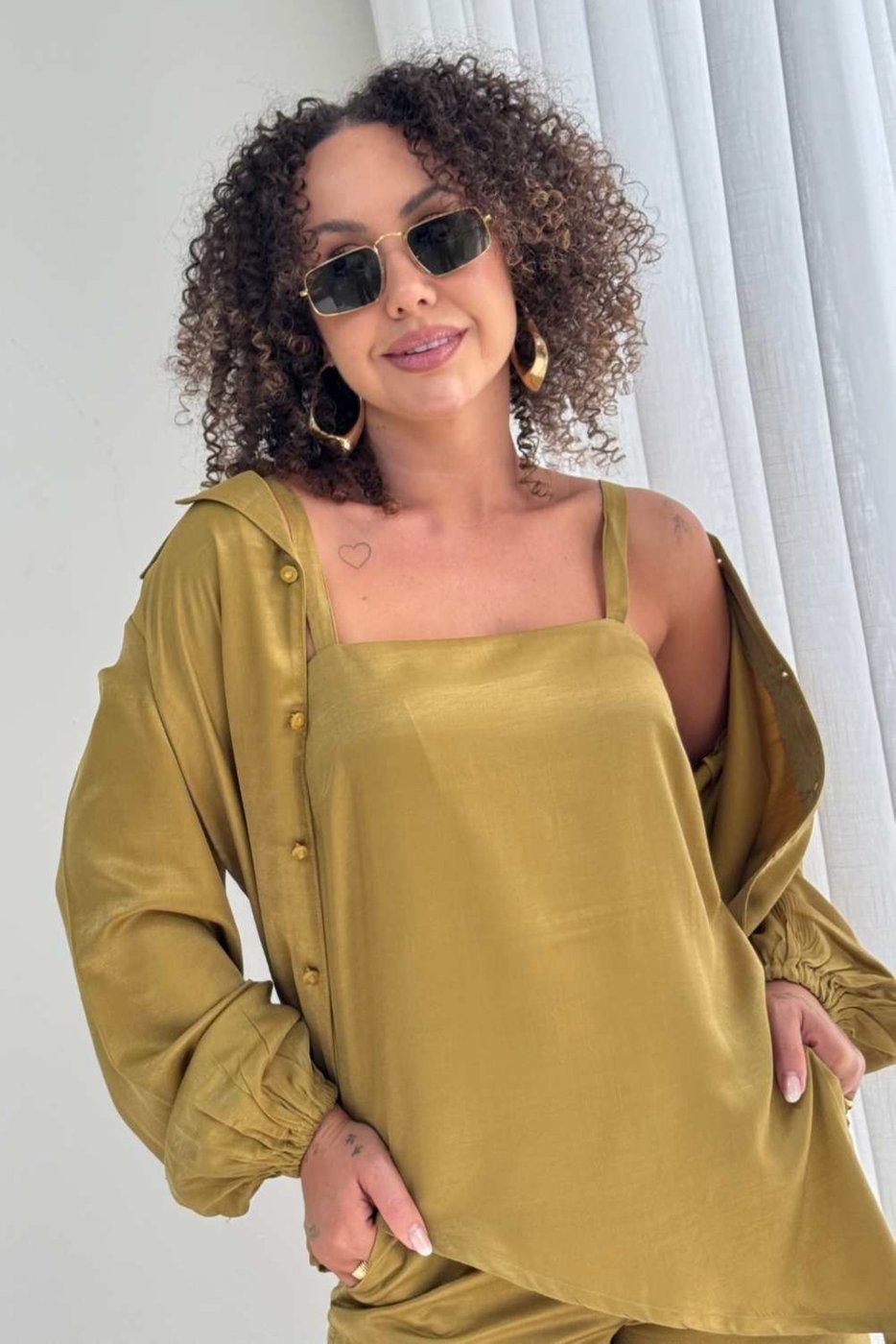 Imagem principal Regata Vanibele Acetinada Oliva amarelo Vanibele amarelo