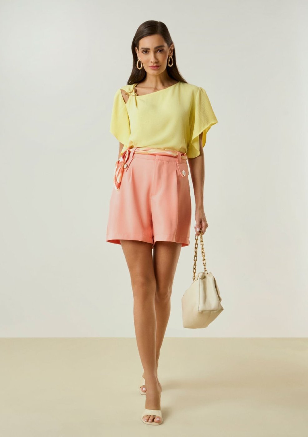 Imagem principal Shorts Maria Valentina Reto Alta verde Maria Valentina verde