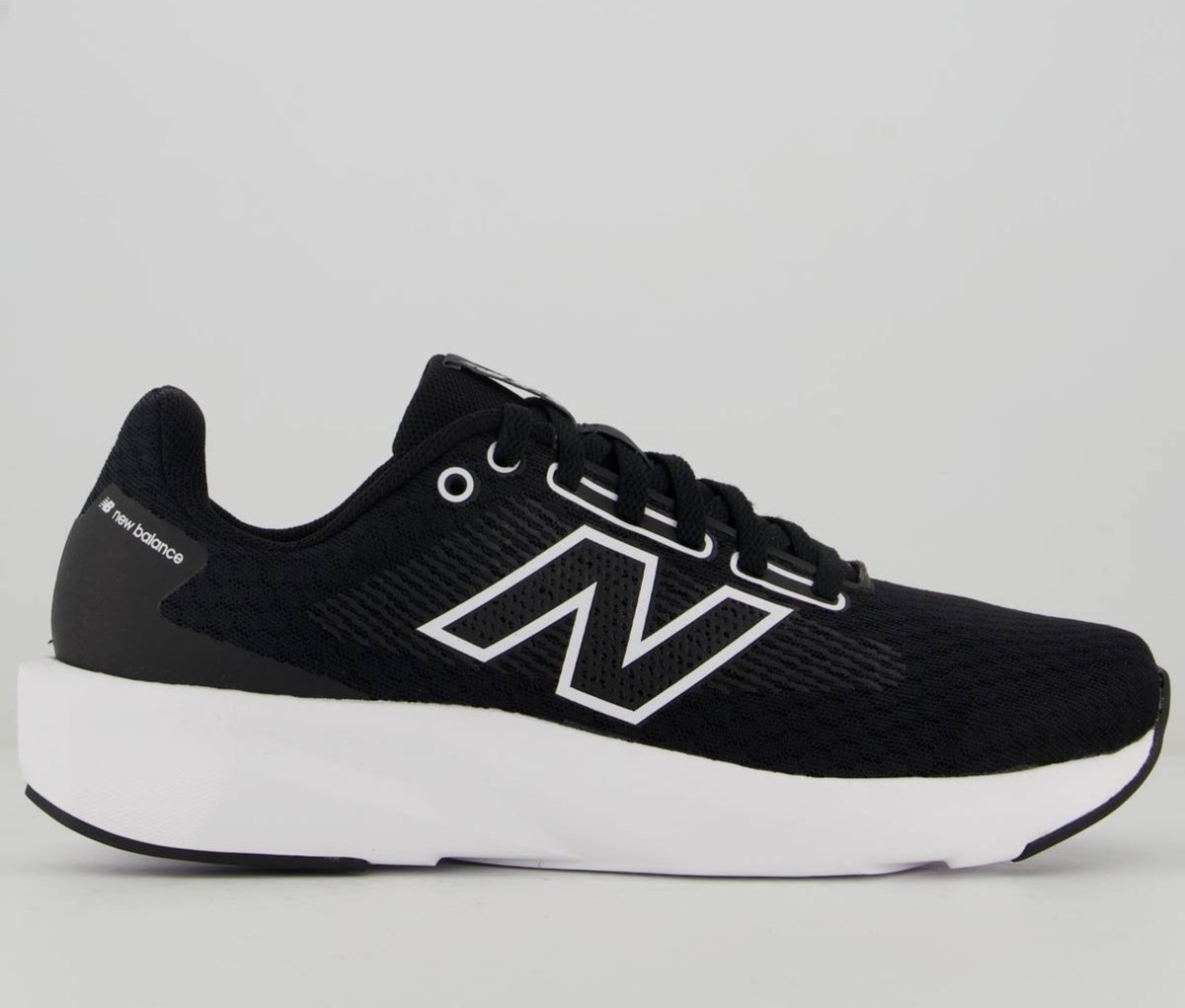 Imagem principal Tênis New Balance 413V3 e Branco preto New Balance preto