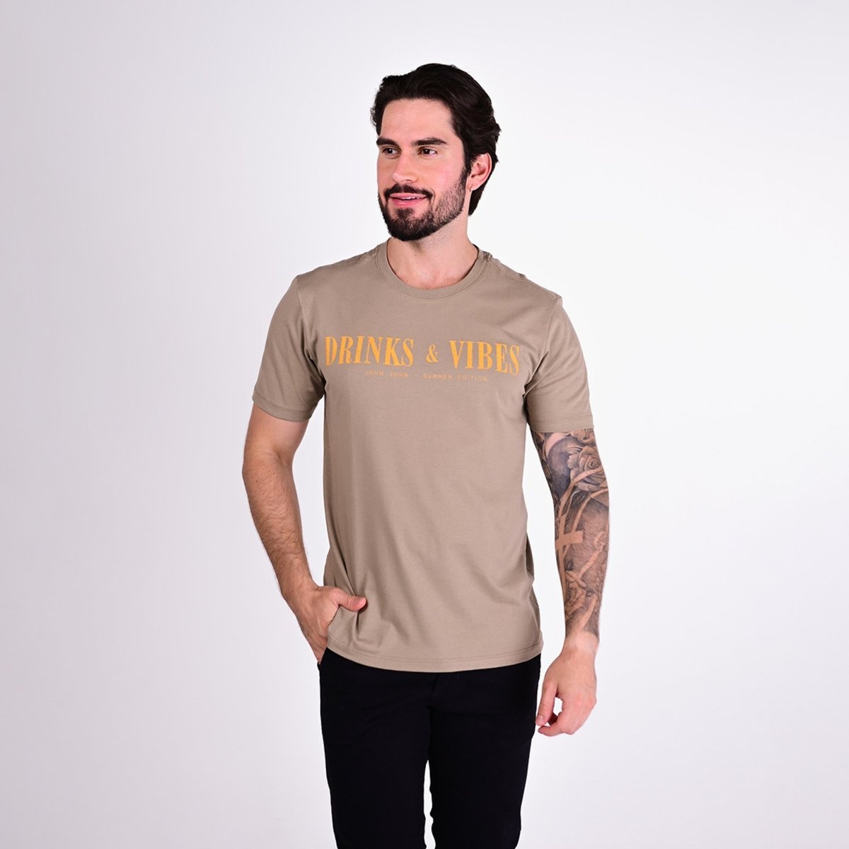 Camiseta John John Drinks