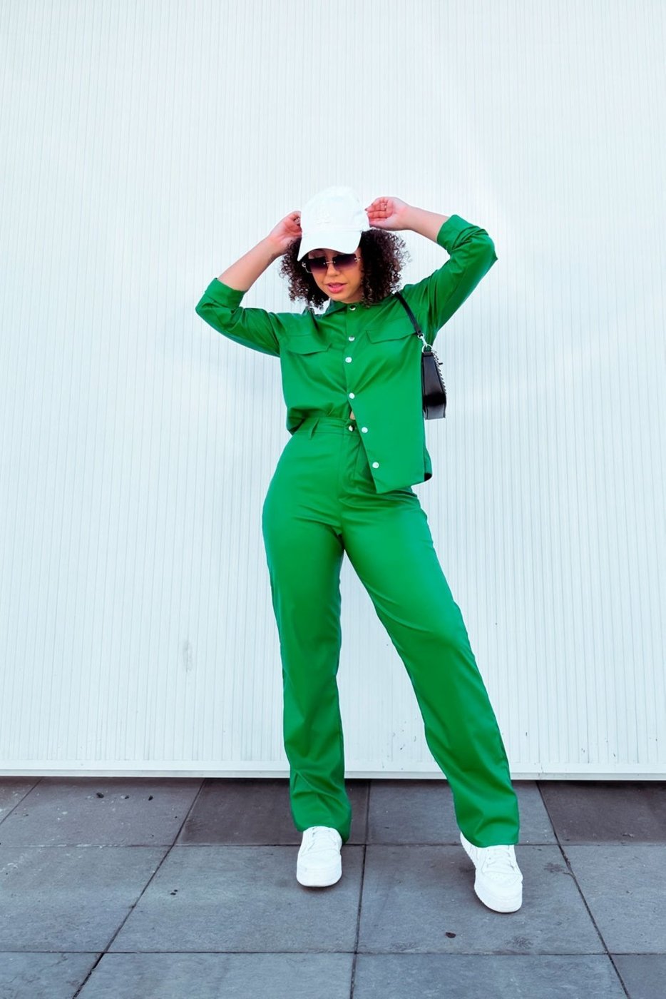 Calça Vanibele Sintético