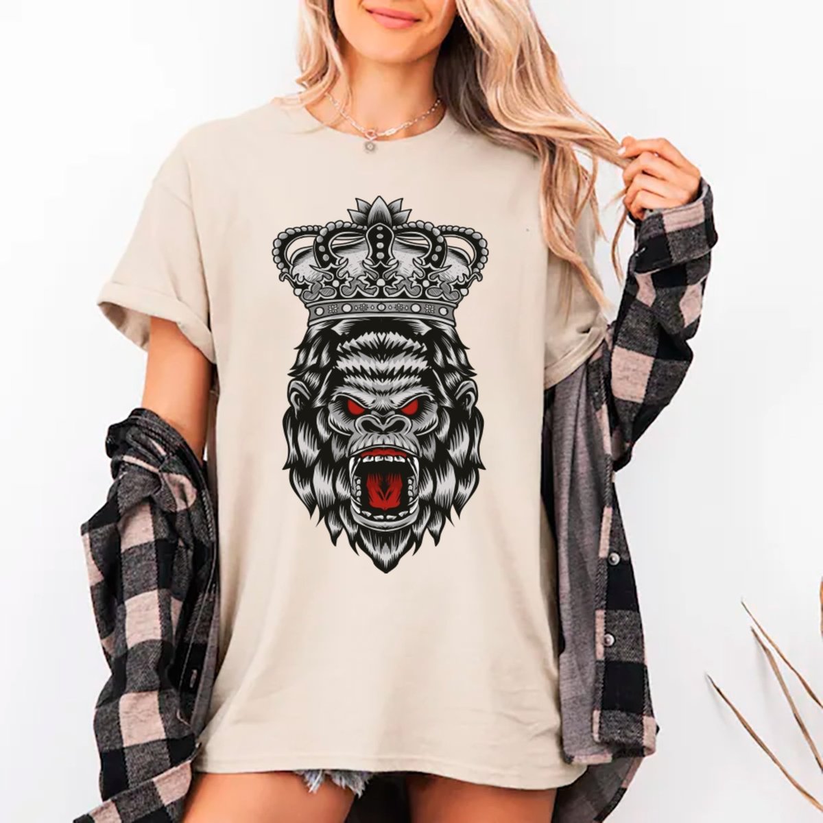 Imagem principal Camiseta Ousy Unissex Streetwear Gorila Coroado Estampa Exclusiva Oversized Off White off-white white ousy off-white white