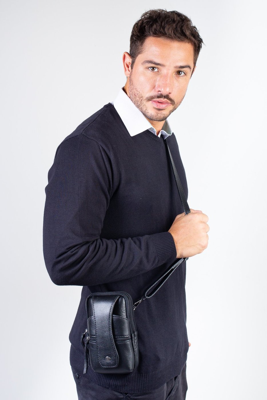 Imagem principal Shoulder bag 2 em 1 de couro Vinni Vira Vento preto Vira Vento preto