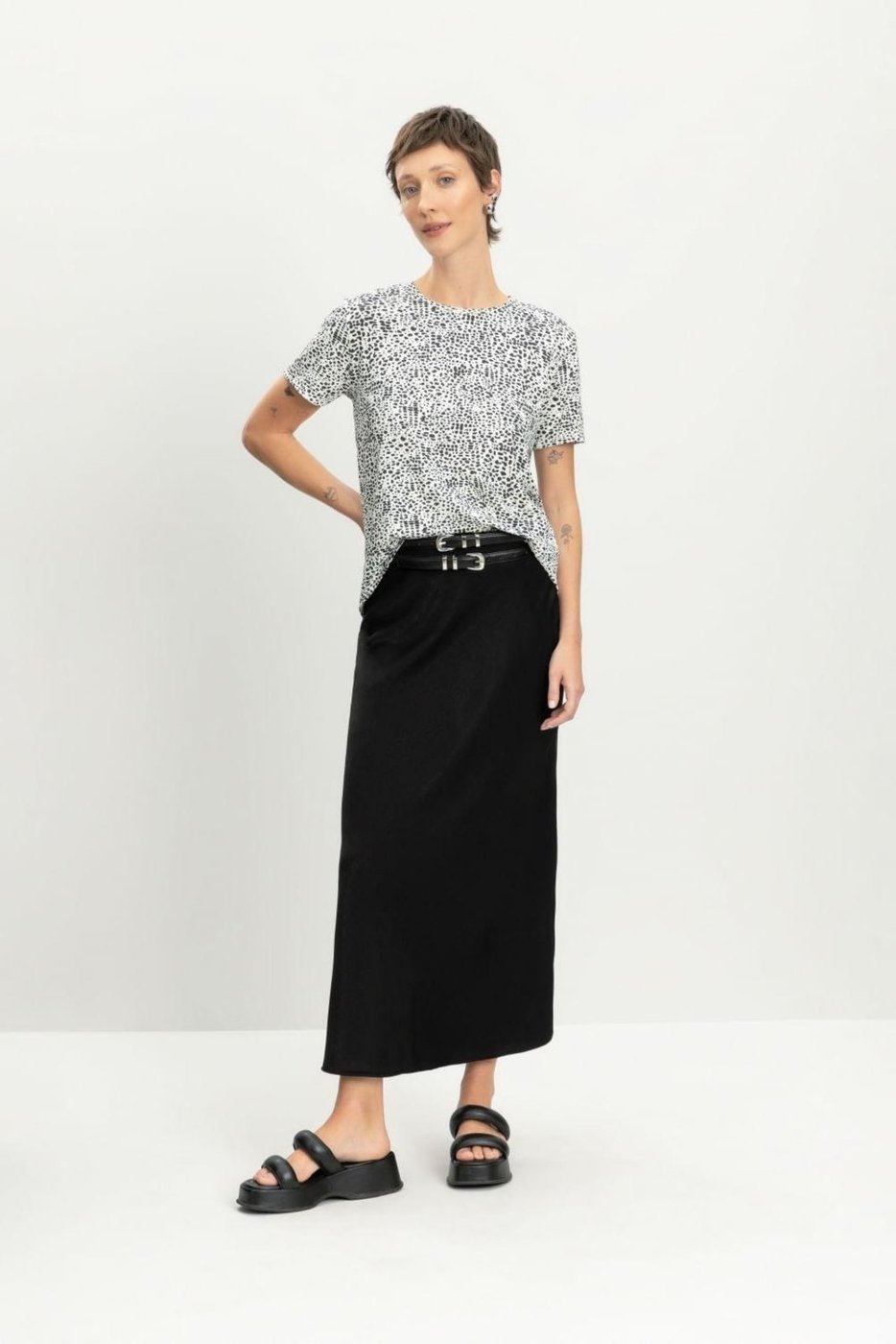 Imagem principal Blusa feminina estampada em viscolycra Essendi preto Essendi preto