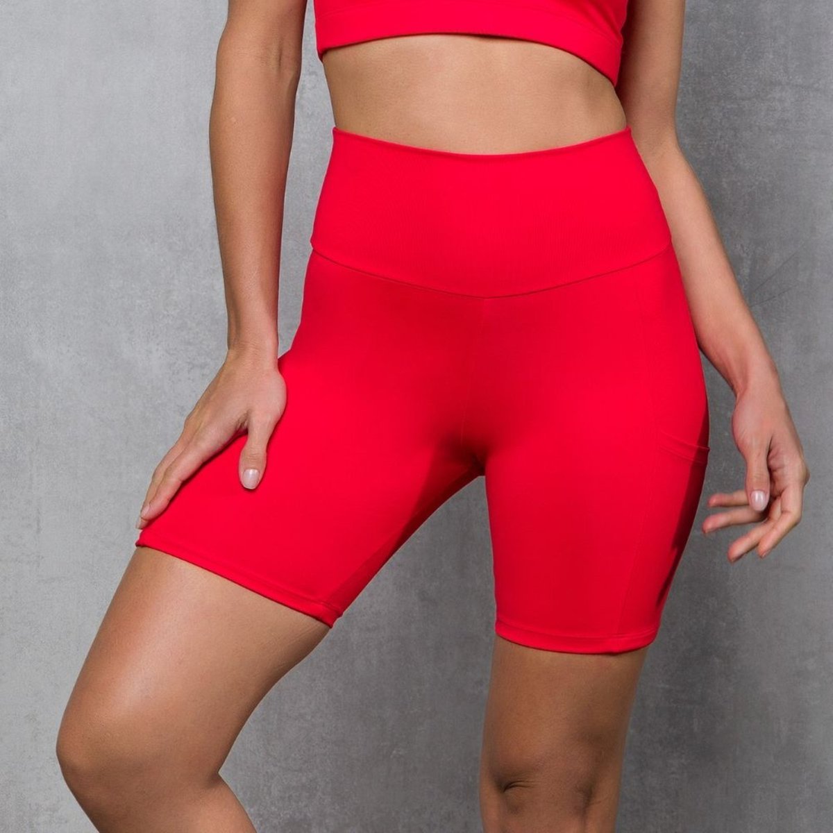 Bermuda Academia De Chelles com Bolso Vermelha FT1096BE