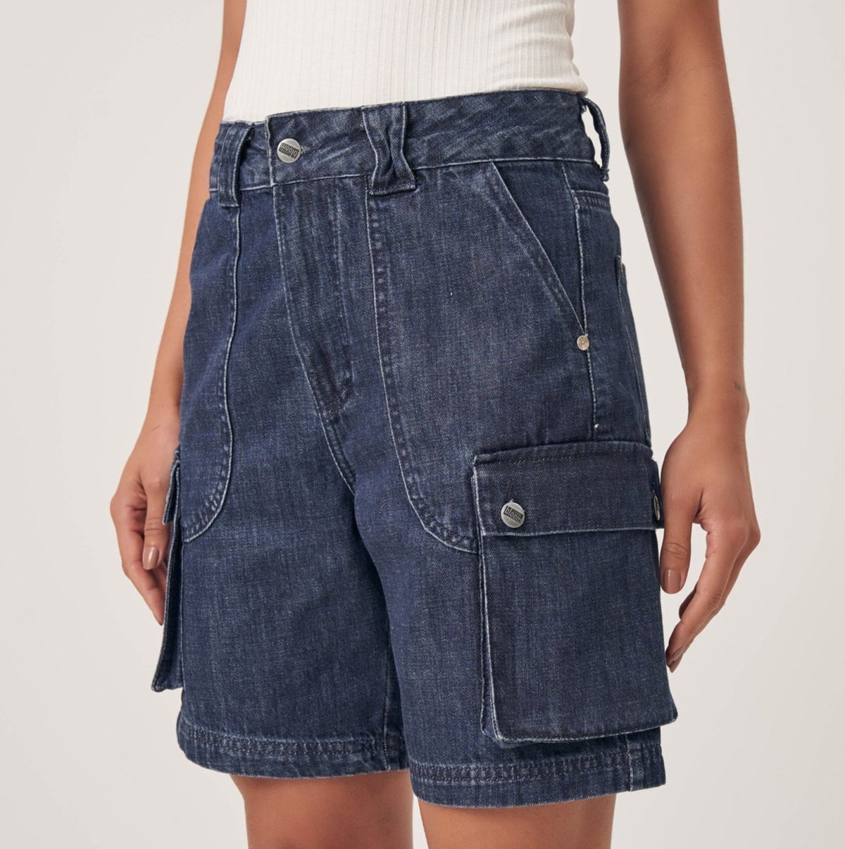 Bermuda Jeans Bolso Fole Cargo Azul Escuro