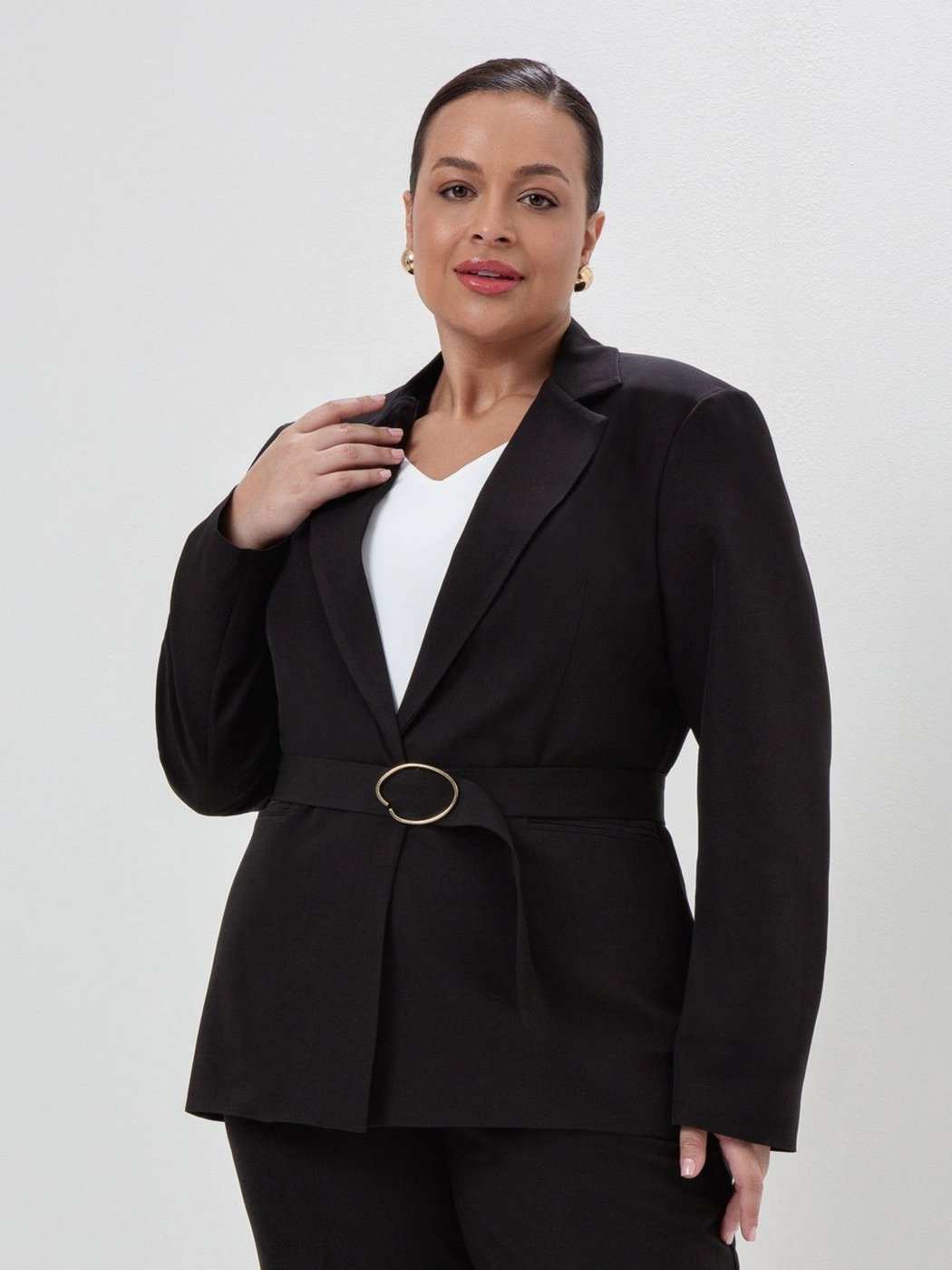 Blazer Intermediário em Alfaiataria Plus Size Samila