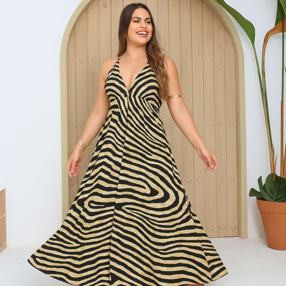 Vestido Longo Estilo Indiano FMF Lenço Decote e Costas Aberta