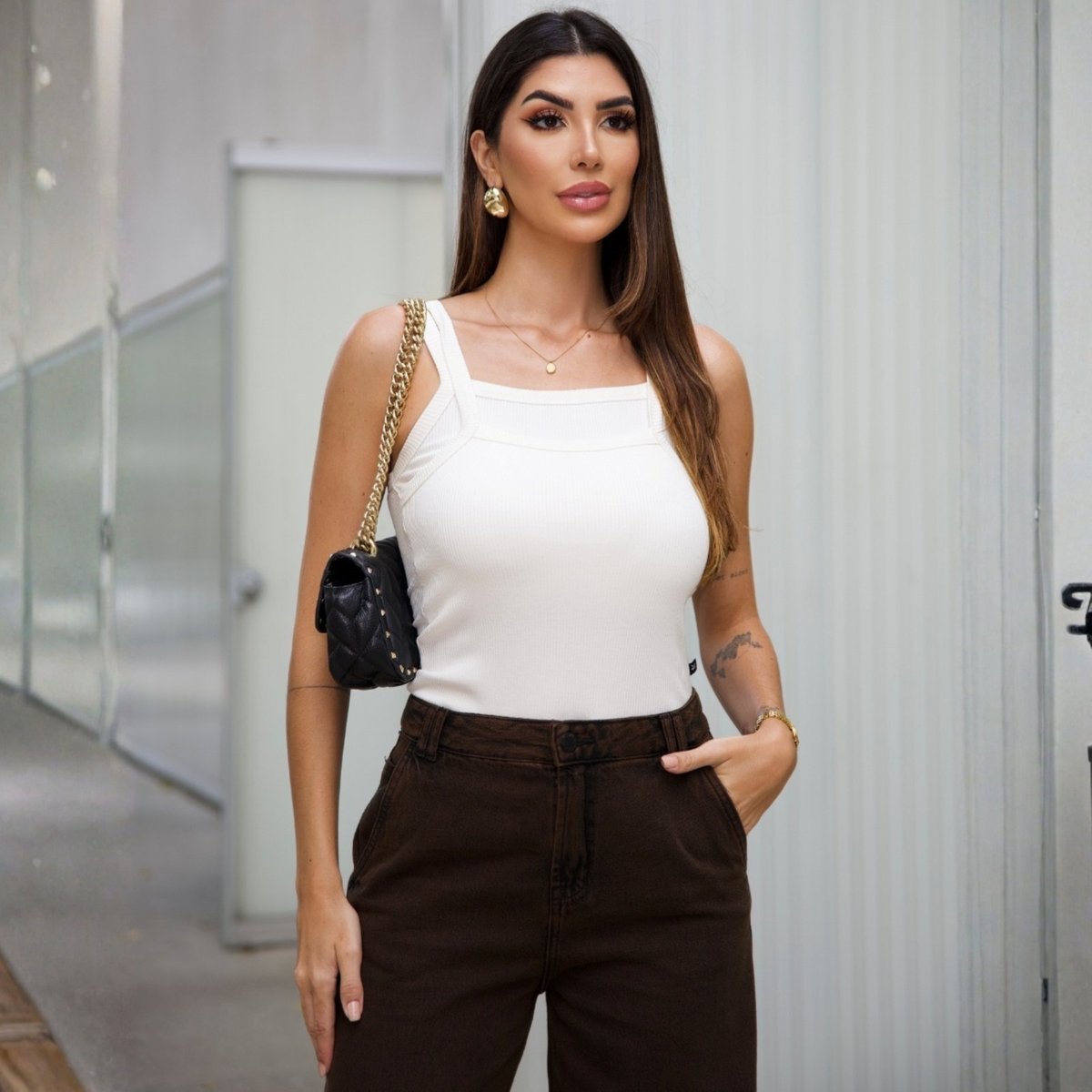 Imagem principal Blusa Regata Feminino Duas Frentes de Alças Revanche Feminino Uruçuca off-white Revanche off-white