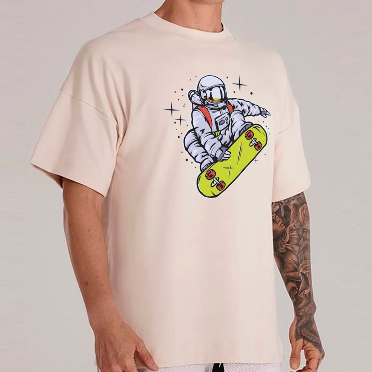 Imagem principal Camiseta Ousy Unissex Streetwear Astronauta Skater Estilo Urbano Oversized Off White off-white white ousy off-white white