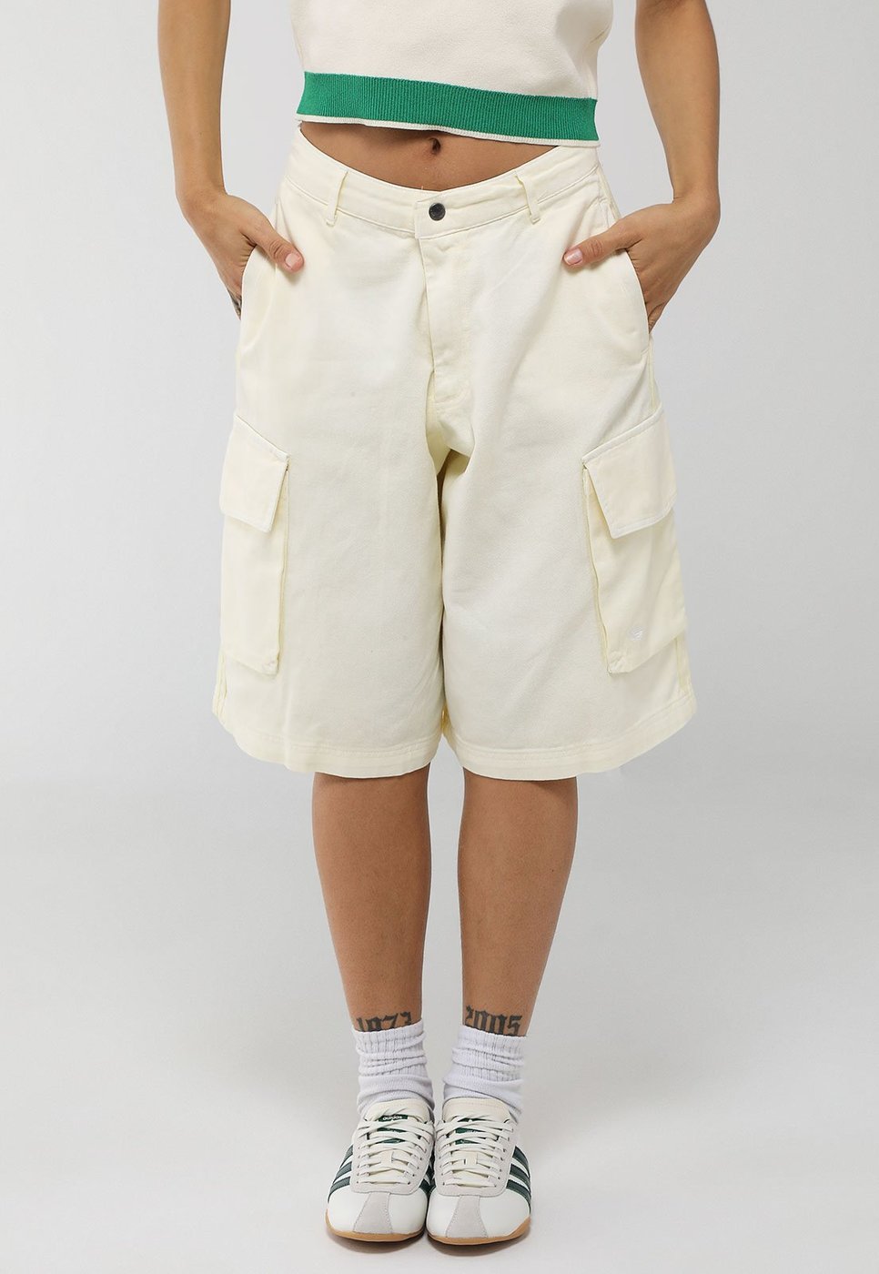 Bermuda adidas Originals Reta Cargo Jorts Off-White