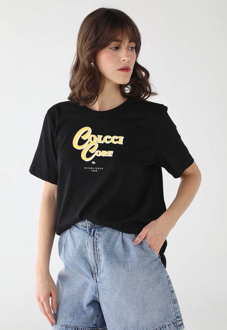 Imagem principal Camiseta Feminina Colcci Core Preta preto Colcci preto