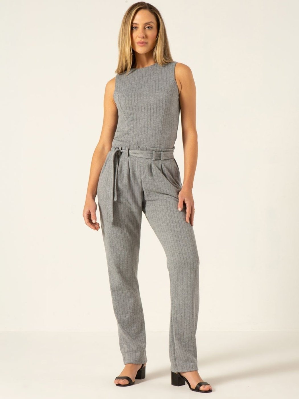 Calça Reta Regular em Malha Mescla Flay