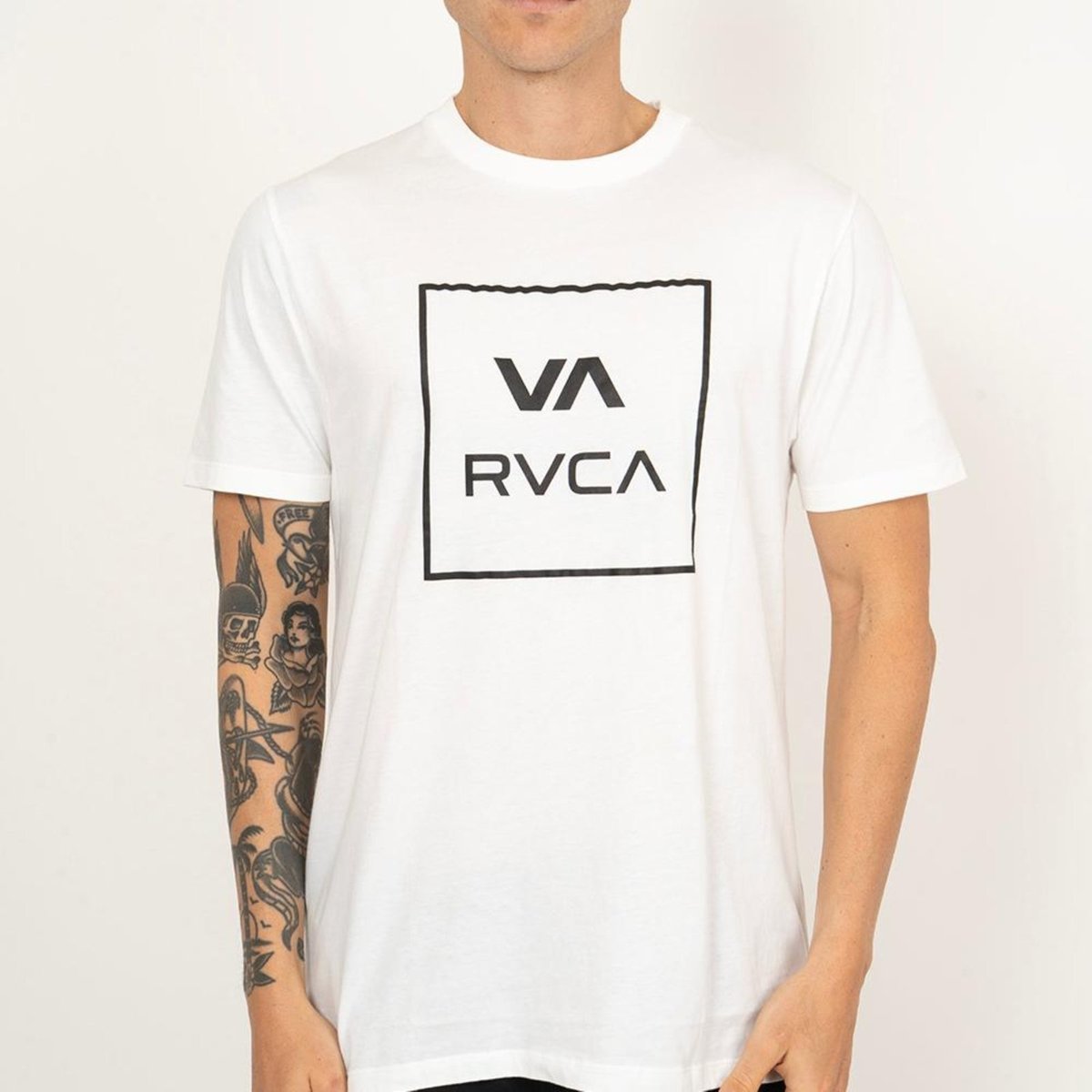 Camiseta RVCA VA All The Way Plus Size SM26 Masculina