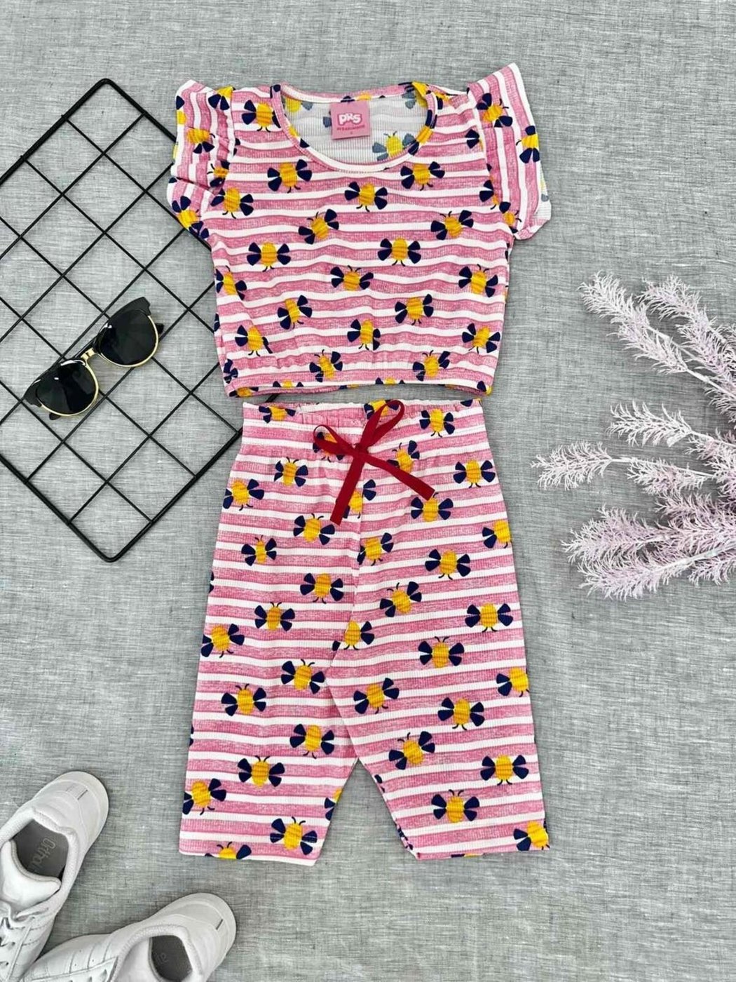 Infantil - Conjunto Menina Com Calça Pantacourt de Abelhas Listradas - Rosa Claro - Babei