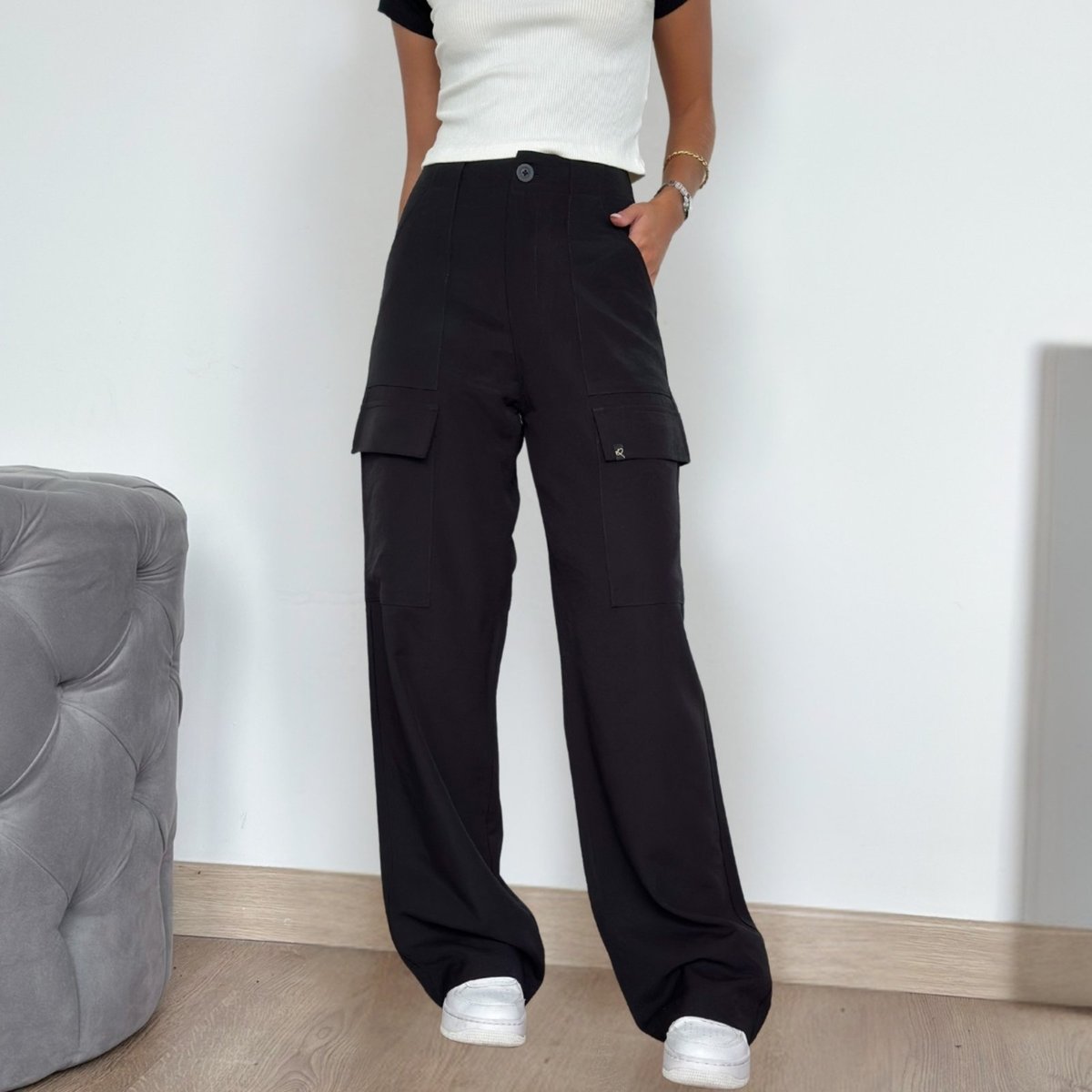 Calça Alfaiataria Wide Bolsos Cargo Feminina Revanche Tagaste