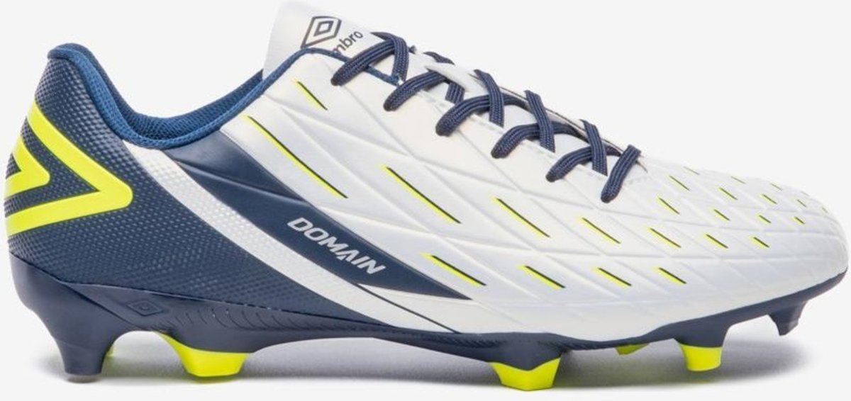 Chuteira Campo Umbro Domain