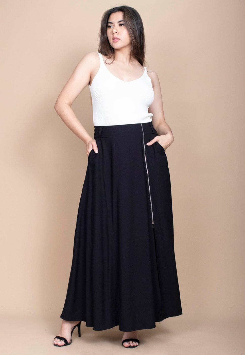 Saia Cabanafree Midi com Zíper Preta