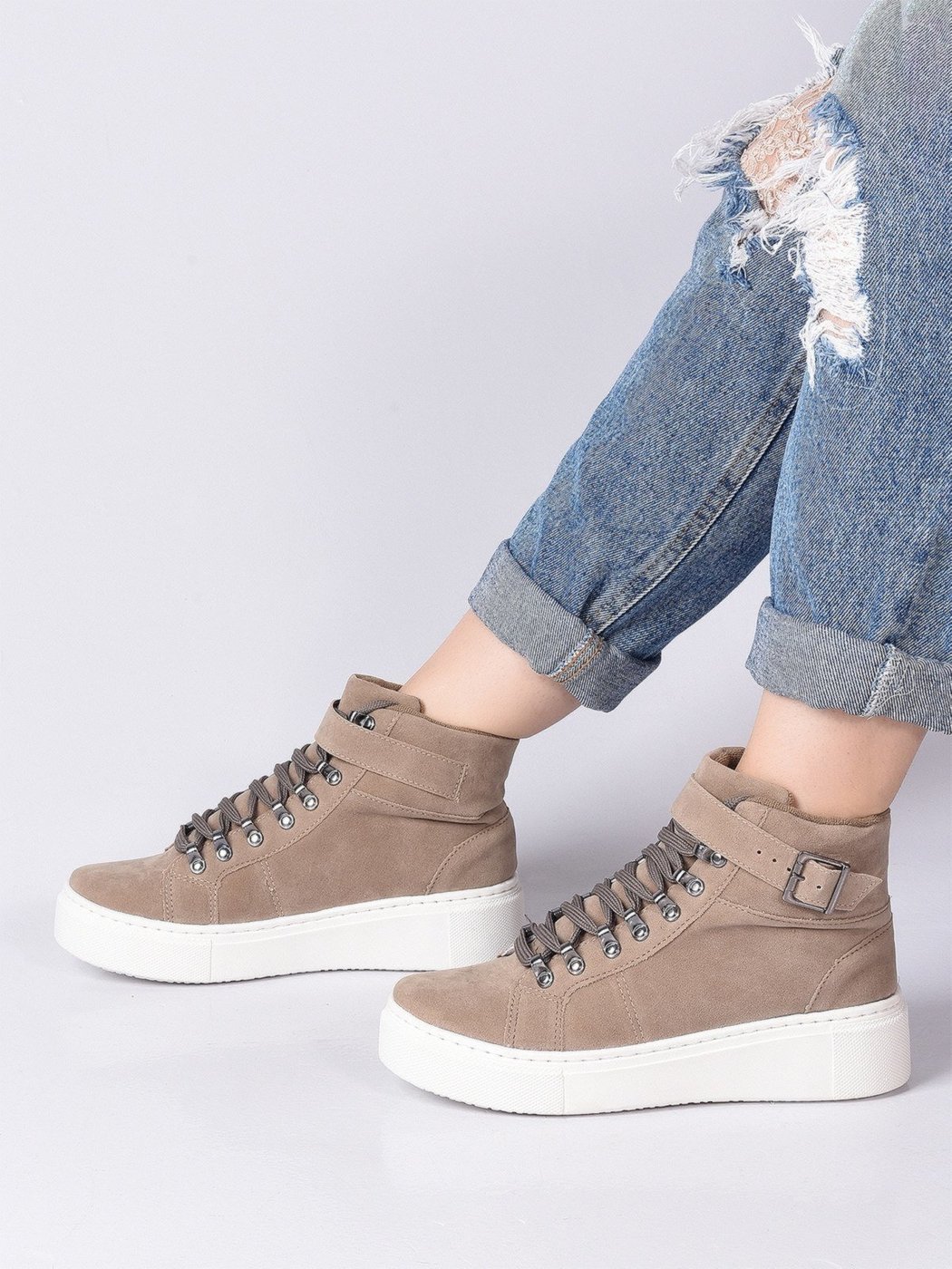 Imagem principal Tênis Botinha Casual Salook Solado Branco Grosso preto Salook preto