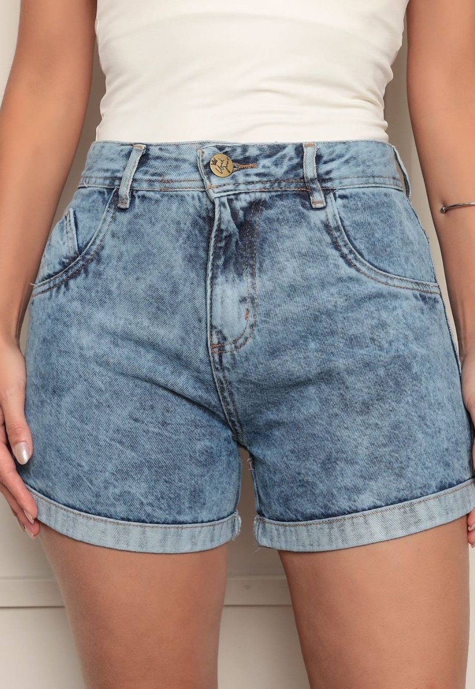 Shorts Feminino Ethereal Jeans Cintura Alta Confortável e Estiloso com Efeito Marmorizado