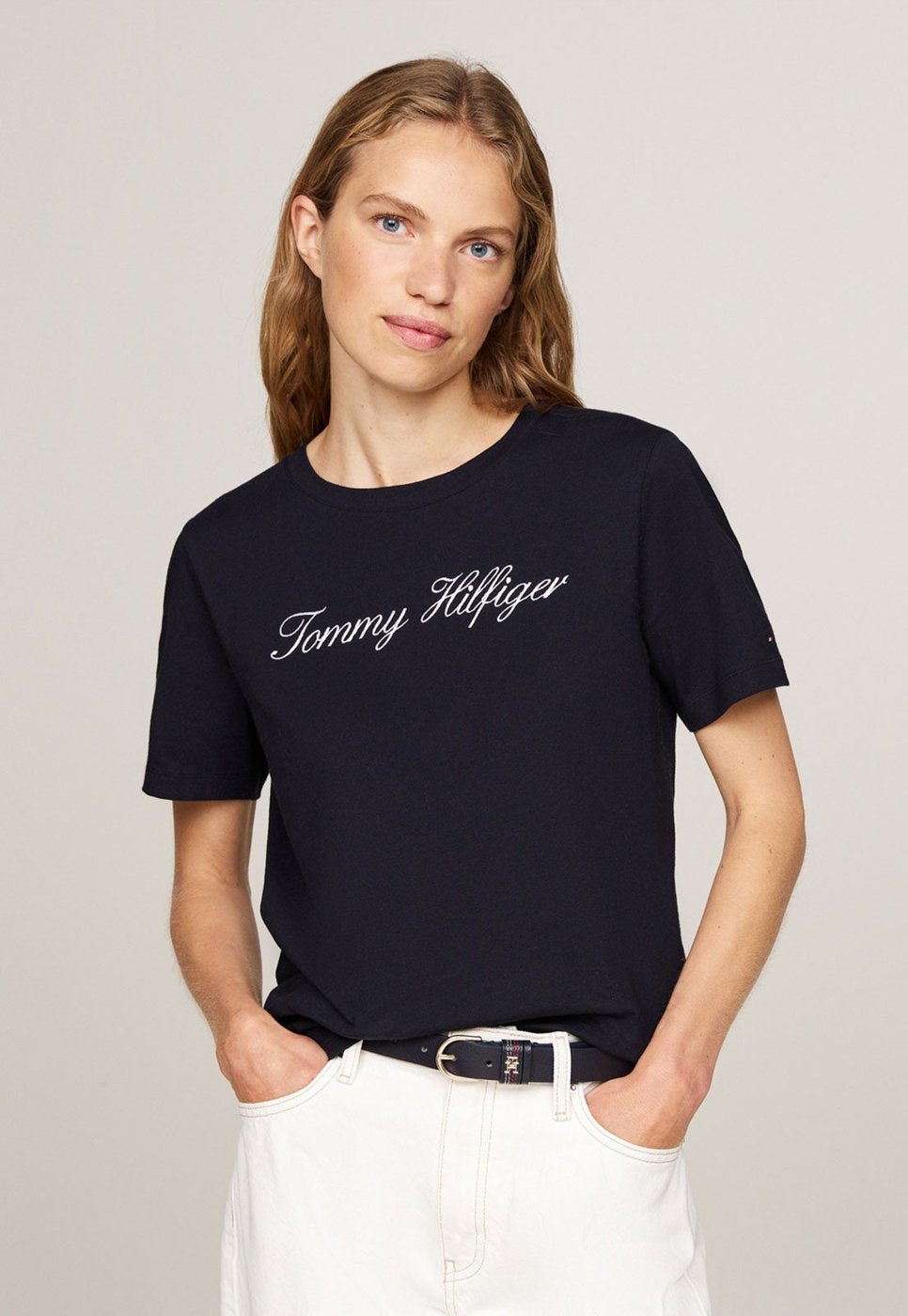 Camiseta Tommy Hilfiger Regular Logo Azul-Marinho