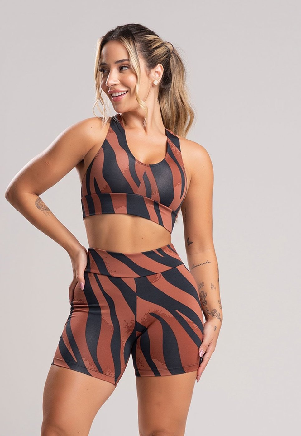 Short MVB Modas Curto Cintura Alta Fitness Safari