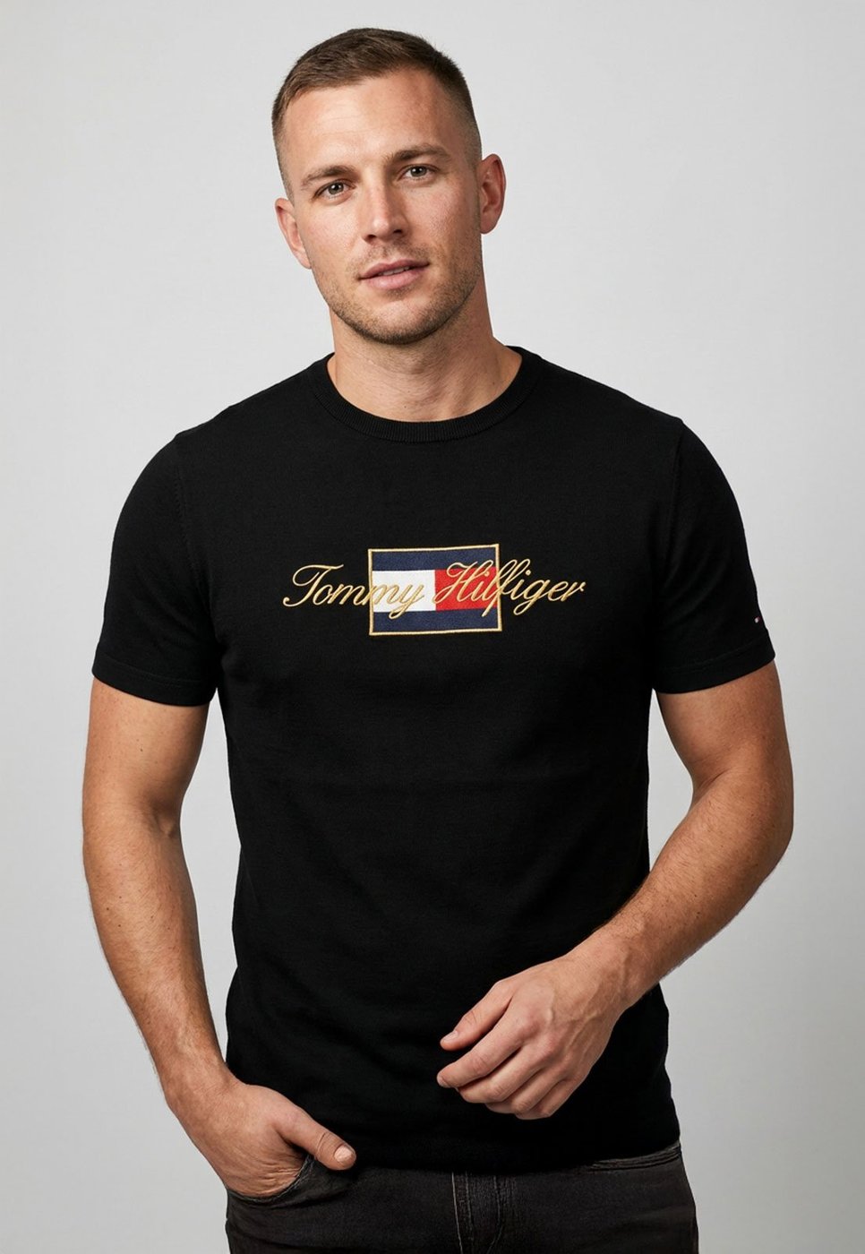Imagem principal Camiseta Masculina Tommy Hilfiger Icon Gold Tee Preta preto gold Tommy Hilfiger preto gold