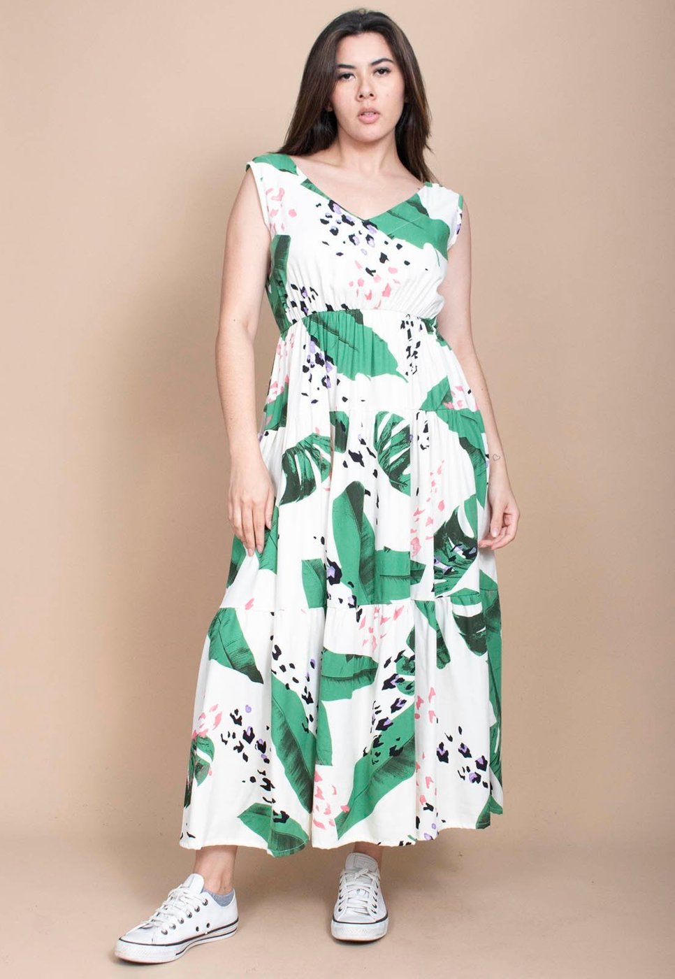 Vestido Cabanafree Regata Longo Peri Viscose Camadas Estampa Folhagem Poética