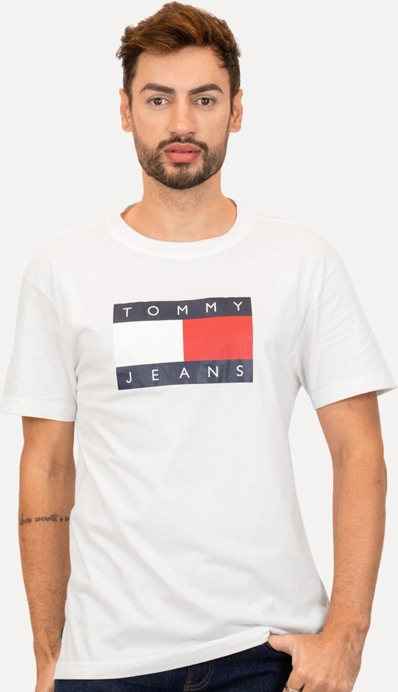 Imagem principal Camiseta Tommy Jeans Masculina Regular Skate Flag Branca branco Tommy Jeans branco