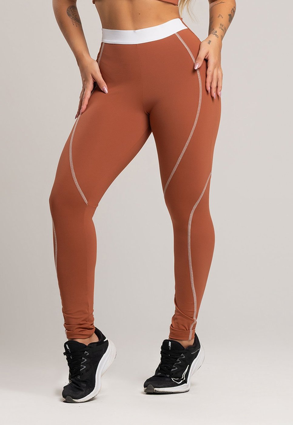 Imagem principal Calça Legging MVB Modas com Elástico Cintura Alta Feminina Poliamida Mousse marrom Mvb Modas marrom
