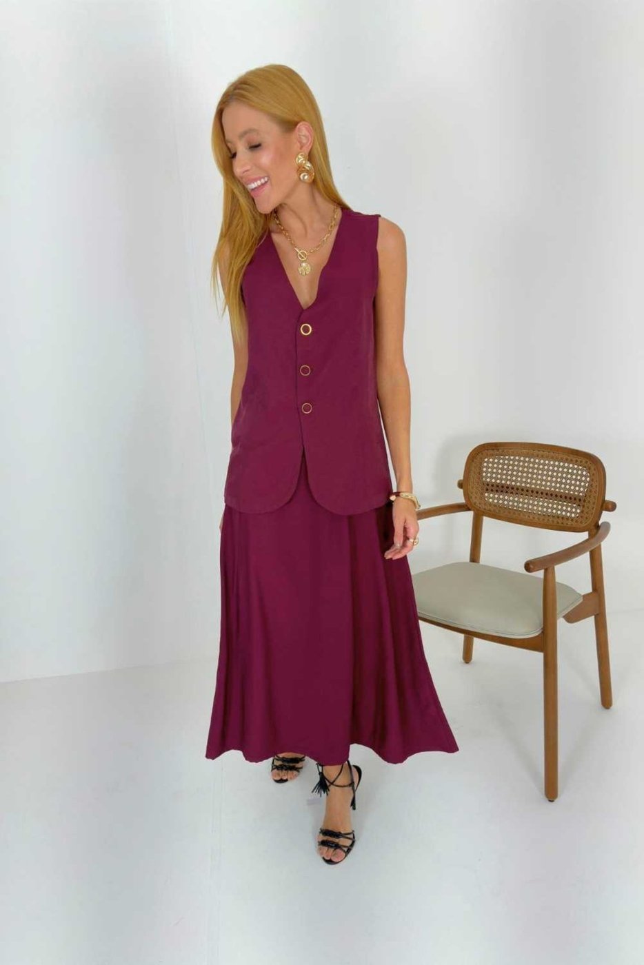 Saia Vanibele Midi Cereja