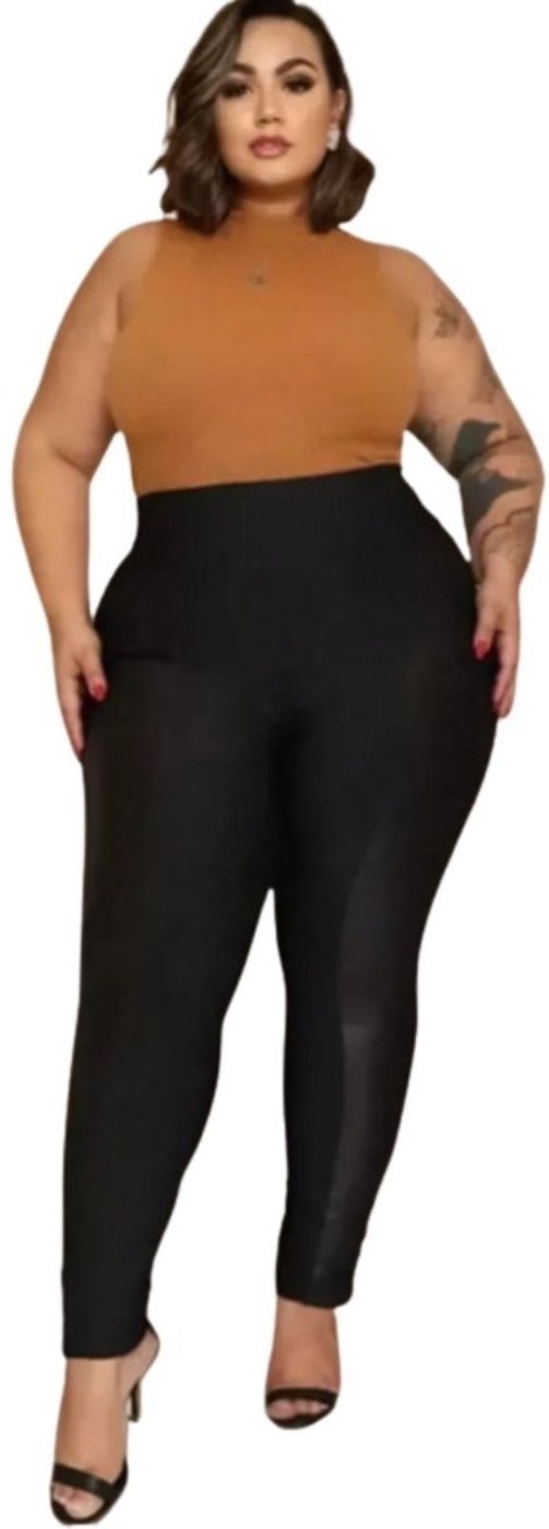 Imagem principal Legging Plus Size FMF Montaria Empina Bumbum Lisa Peluciada Forrada preto FMF preto