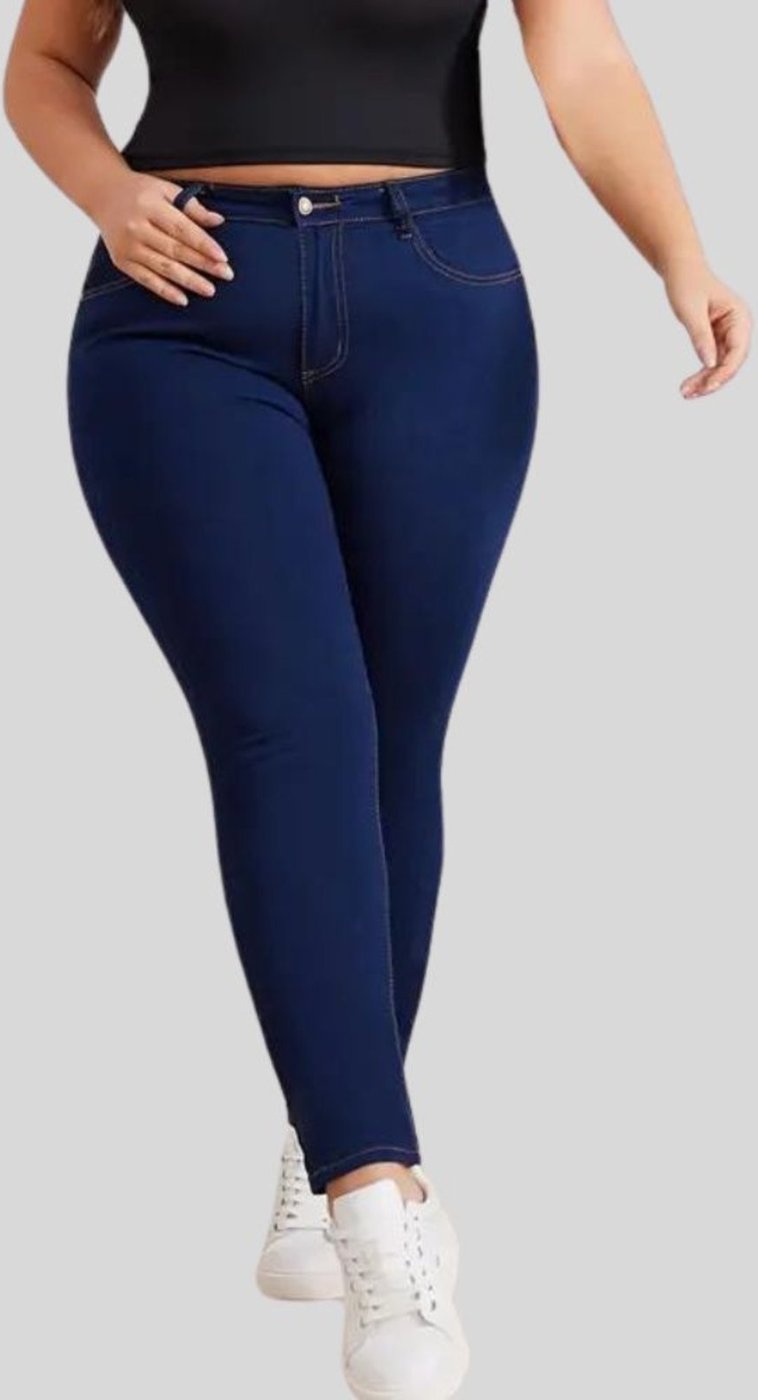 Imagem principal Calça Jeans Plus Size Feminina Skinny Com Elastano e Empina Bumbum Lavagem Escura TEX JEANS azul marinho TEX JEANS azul marinho