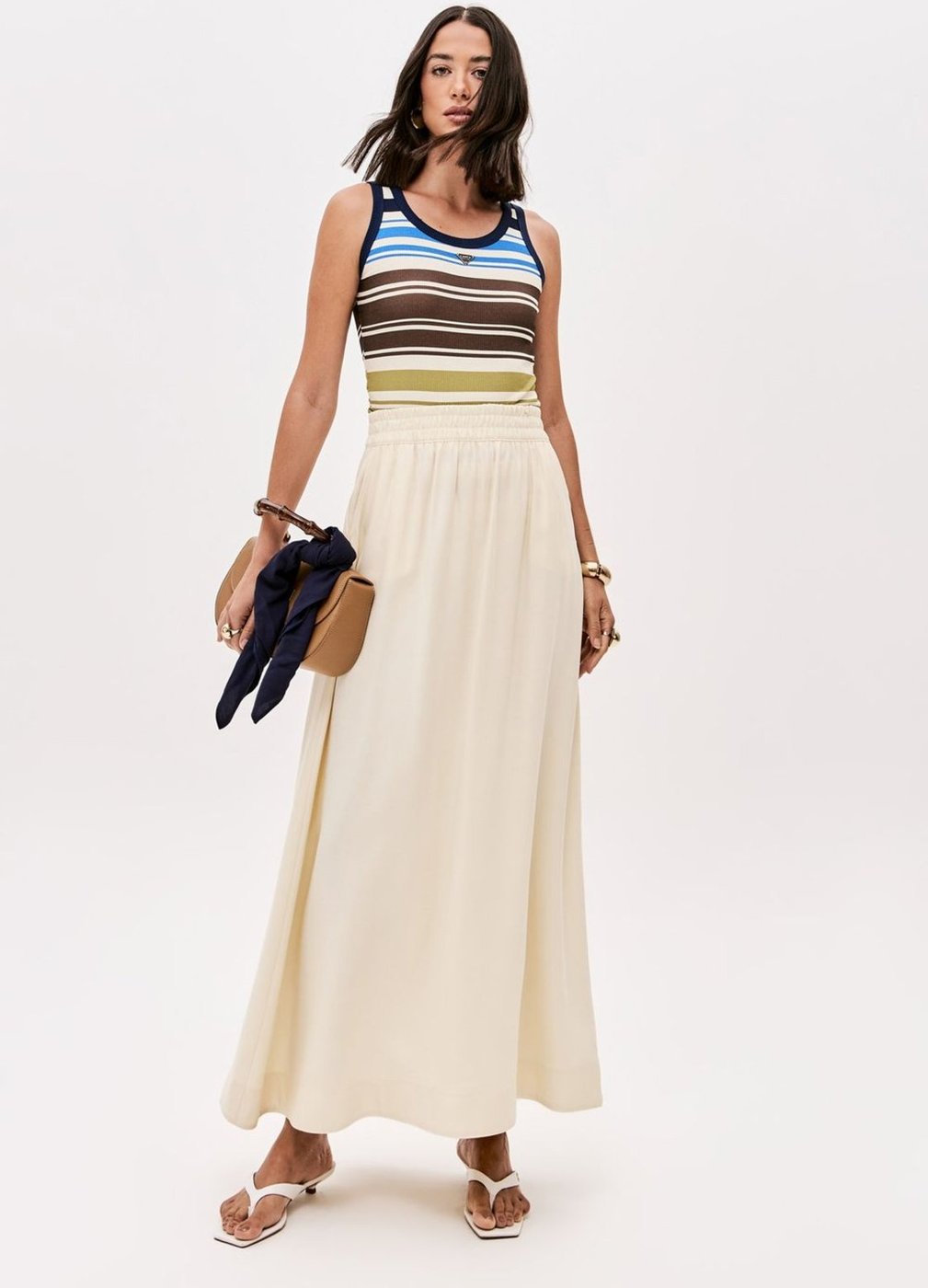 Saia Super Midi Evasê Cintura Alta