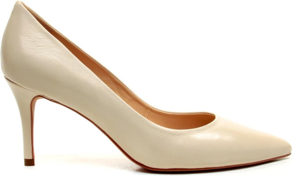 Scarpin Couro Off White Salto Médio Cecconello 239