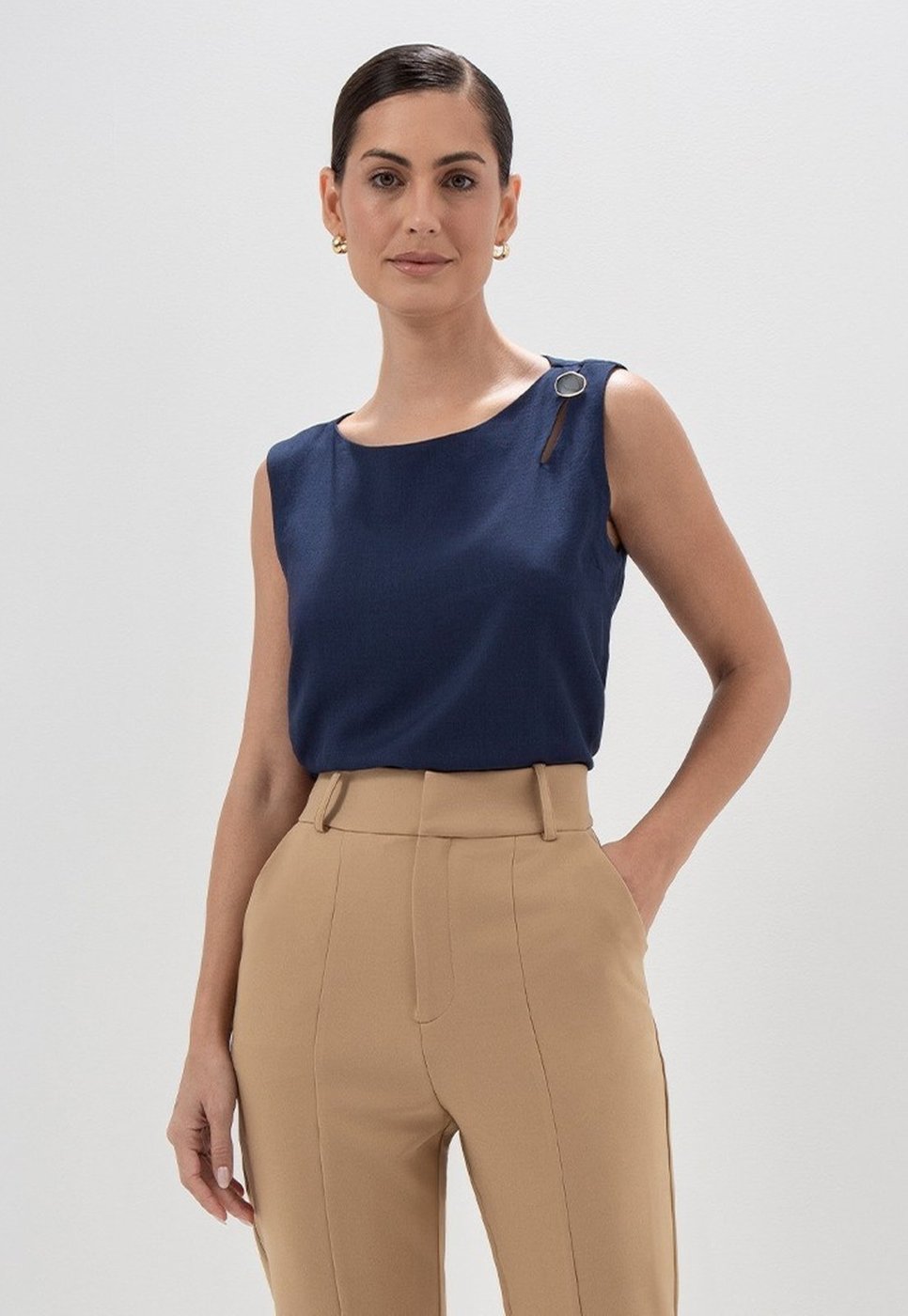 Imagem principal Regata com Botão no Ombro Greicy Principessa azul marinho Principessa azul marinho