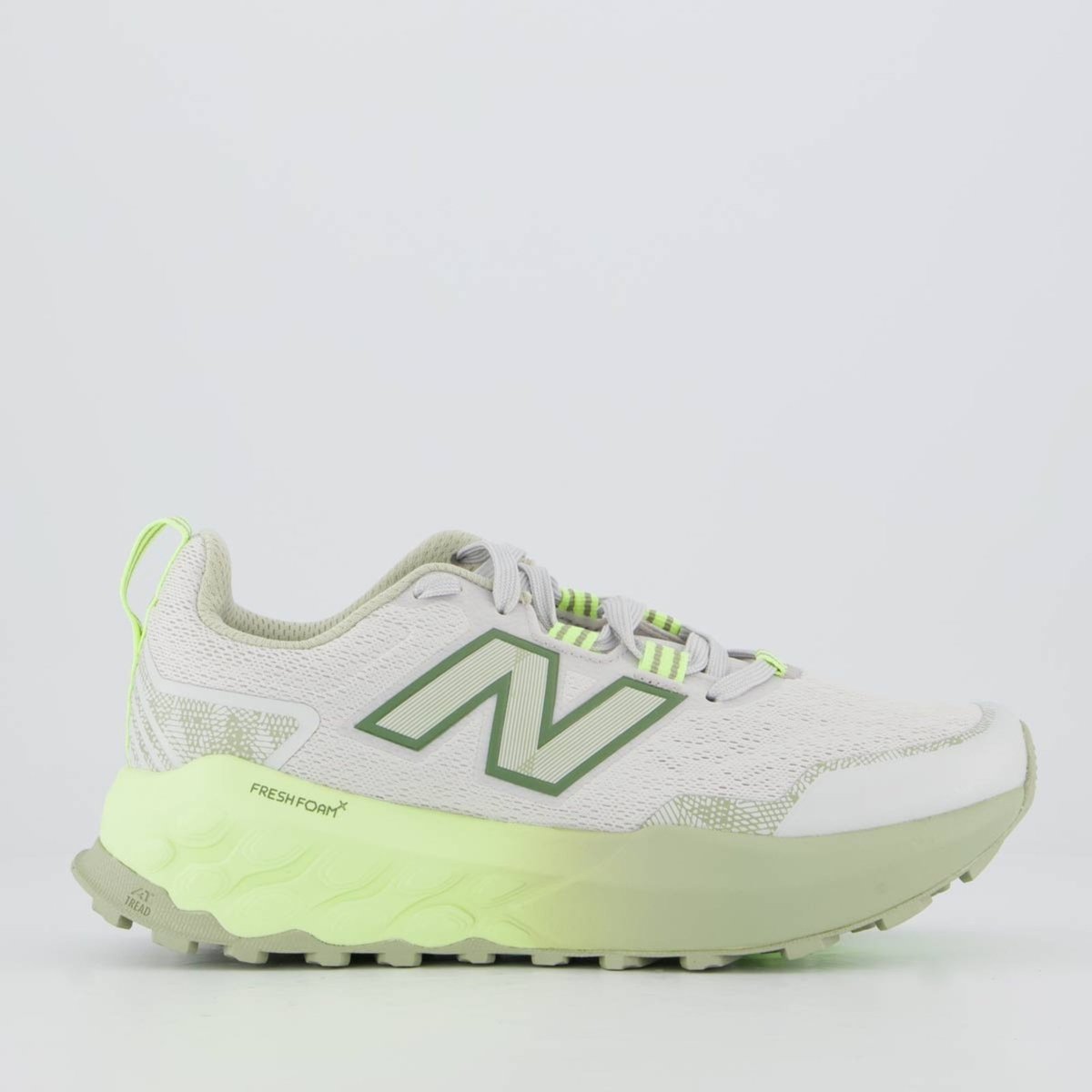 Tênis New Balance Fresh Foam Garoé V2 Feminino Cinza e Verde