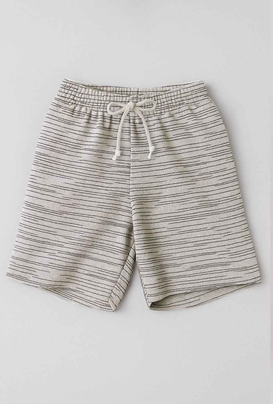 Imagem principal Infantil - Bermuda Short Moletinho com Cadarço Rajado 3 ao 14 - Look Look Infantil preto Look Infantil preto