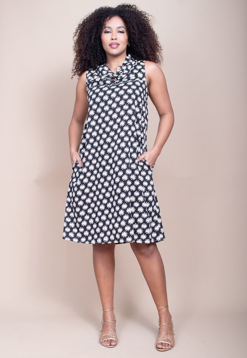 Vestido Midi Cabanafree Viscose Piaf Estampa Festa das Margaridas