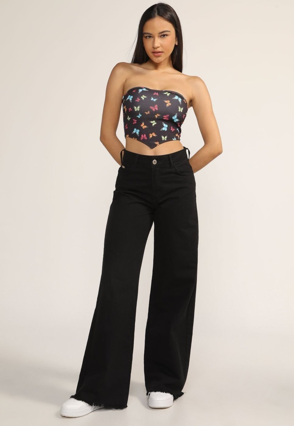 Imagem principal Cropped D Bell Outlet Fashion Borboleta preto D BELL OUTLET FASHION preto