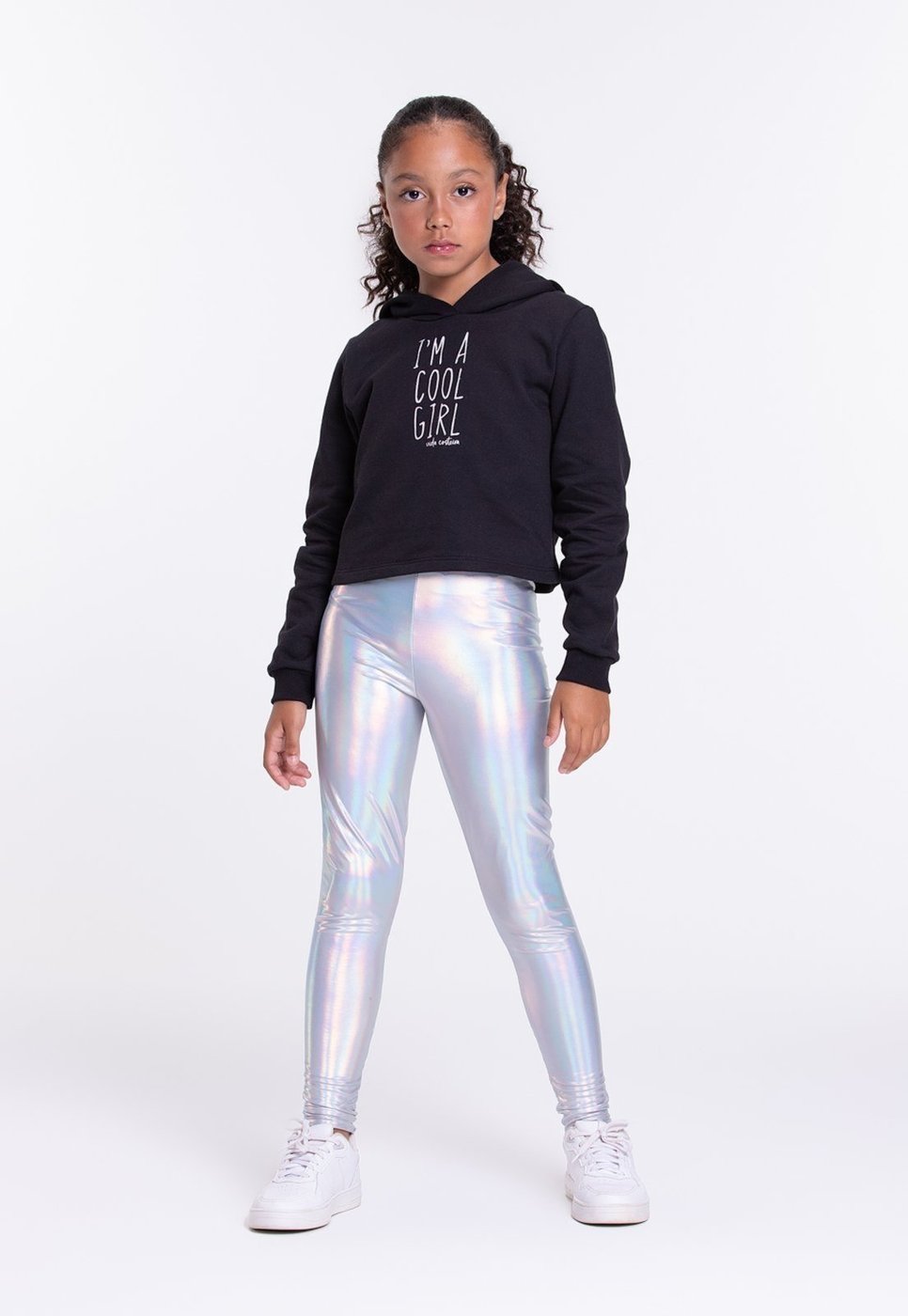 Imagem principal Infantil - Conjunto Moletom Cropped e Calça Holográfica VIDA COSTEIRA preto VIDA COSTEIRA preto