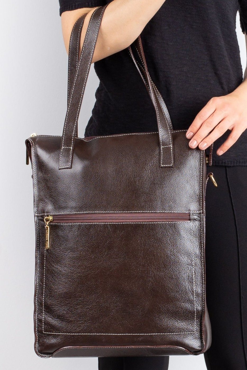 Imagem principal Bolsa para notebook em couro liso Sandra - Café Andrea Vinci caramelo Andrea Vinci caramelo