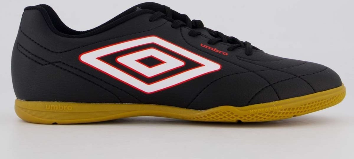 Chuteira Umbro Class Footballer Futsal Preta e Branca