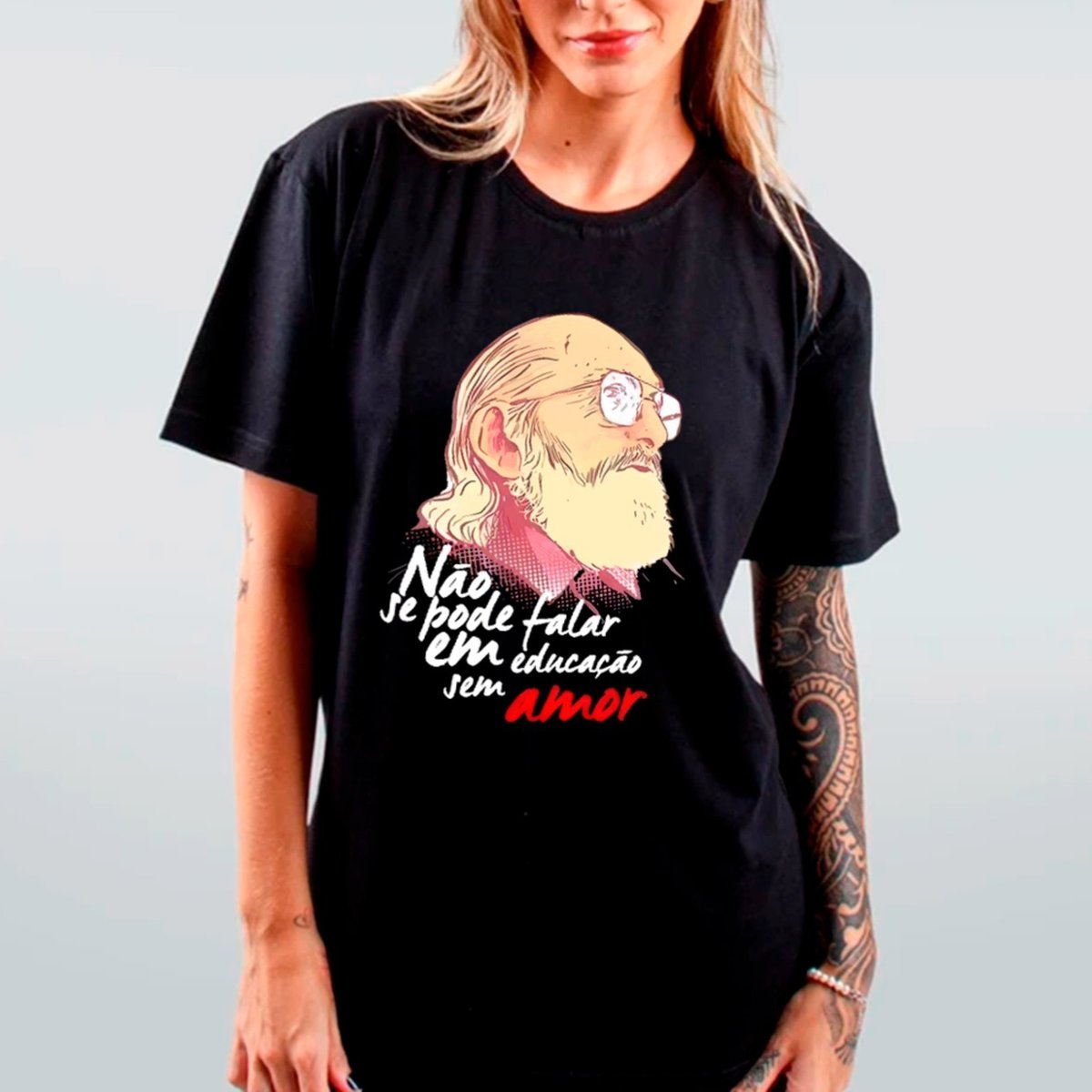 Imagem principal Camiseta Ousy Oversized Paulo Freire Educação Com Amor Estampa Literária Unissex marrom ousy marrom