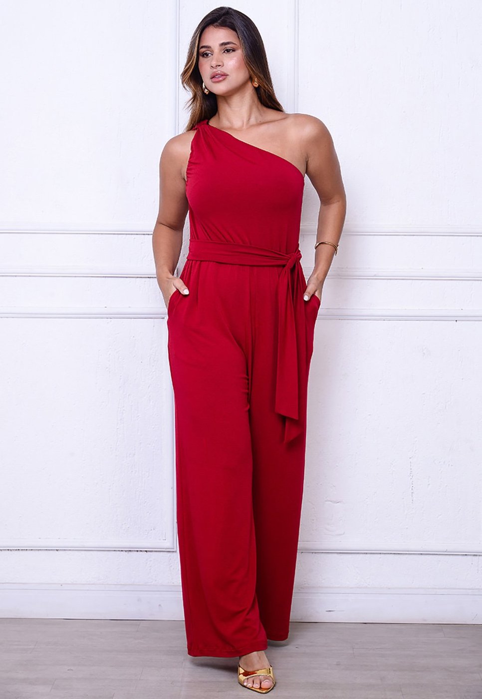 Imagem principal Macacão Taynara BBonnie - Um Ombro Só em Viscolycra vermelho BBonnie vermelho