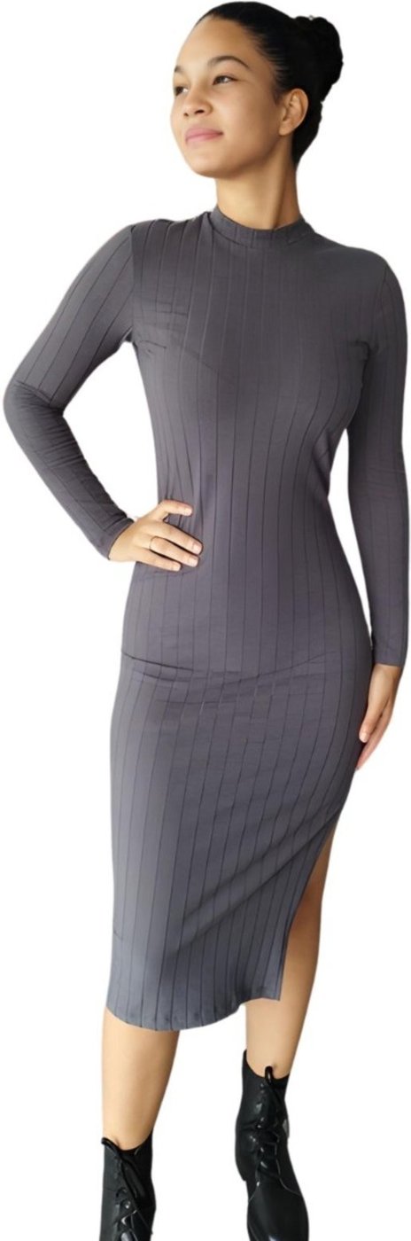 Vestido Midi Canelado Manga Longa