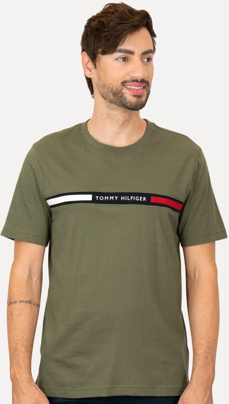 Imagem principal Camiseta Tommy Hilfiger Masculina Chest Insert Logo Militar verde Tommy Hilfiger verde