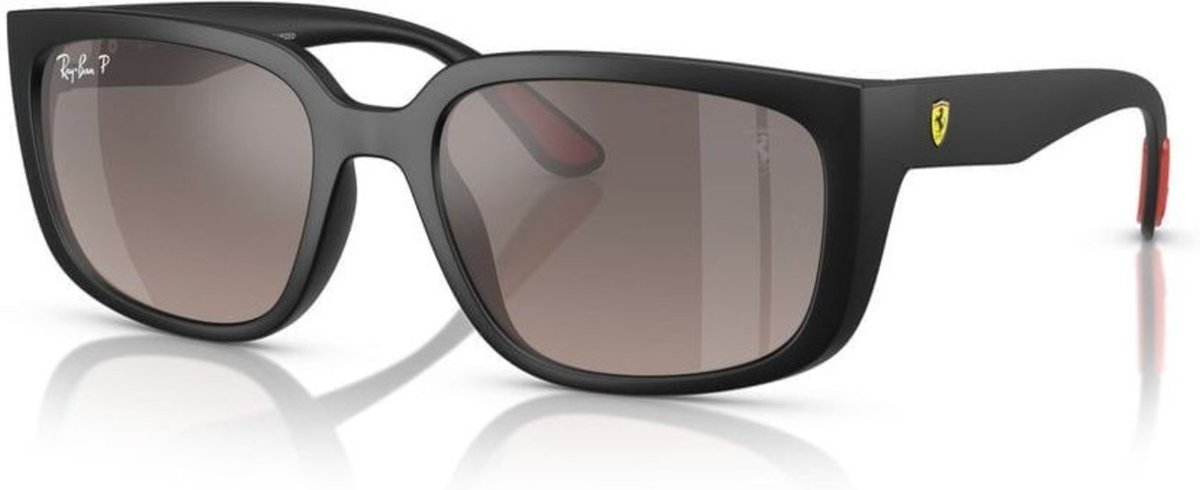 Imagem principal Óculos de Sol Ray-Ban RB4443M Scuderia Ferrari Collection Polarized+ Lenses preto Ray-Ban preto